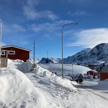 Isi4U Apartments, Snowmobile And Dogsled ซิซิมุท ภายนอก รูปภาพ
