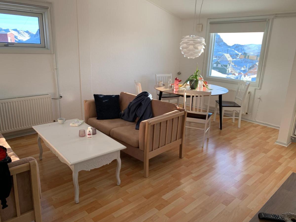 Isi4U Apartments, Snowmobile And Dogsled ซิซิมุท ภายนอก รูปภาพ
